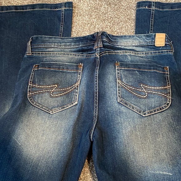 Maurice’s jeans - Picture 4 of 4